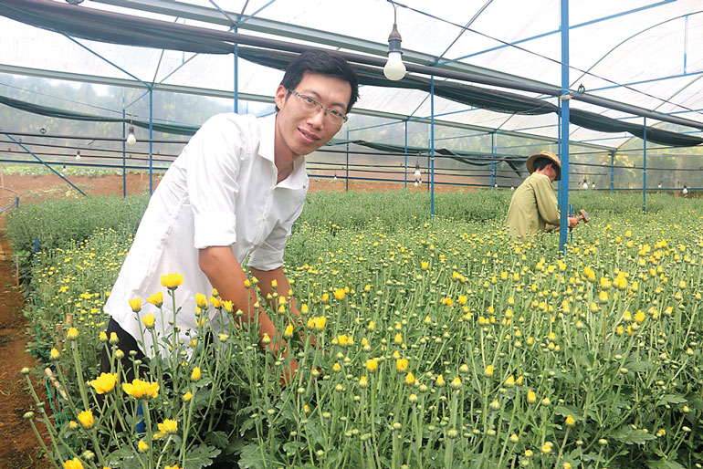 Thanh niên vượt khó vươn lên phát triển kinh tế