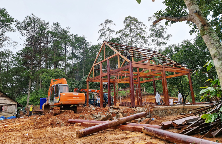 Đà Lạt: Cưỡng chế, tháo dỡ nhà ở không phép trên đất rừng