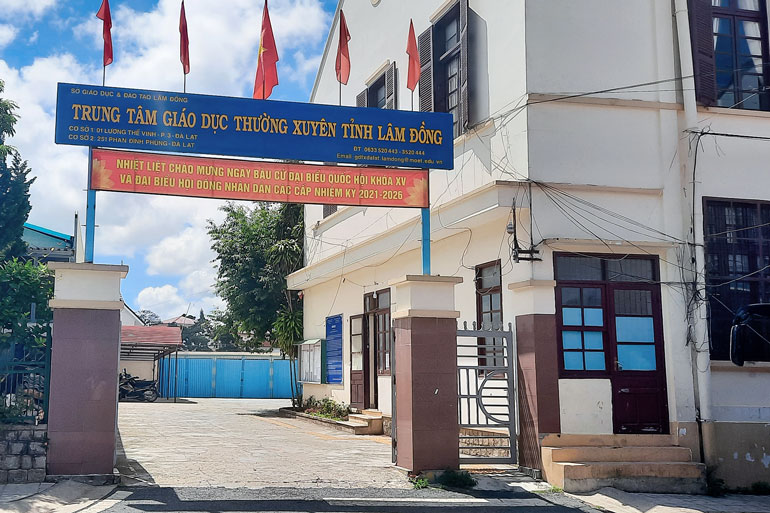 Trung tâm Giáo dục thường xuyên tỉnh cần ''an cư''