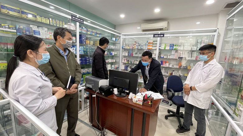 Yêu cầu các cơ sở bán lẻ thuốc thực hiện khai báo y tế mã QR