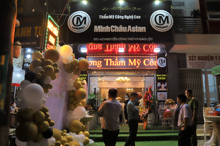Thu hồi giấy phép và yêu cầu tạm dừng hoạt động thẩm mỹ viện vi phạm quy định phòng chống dịch