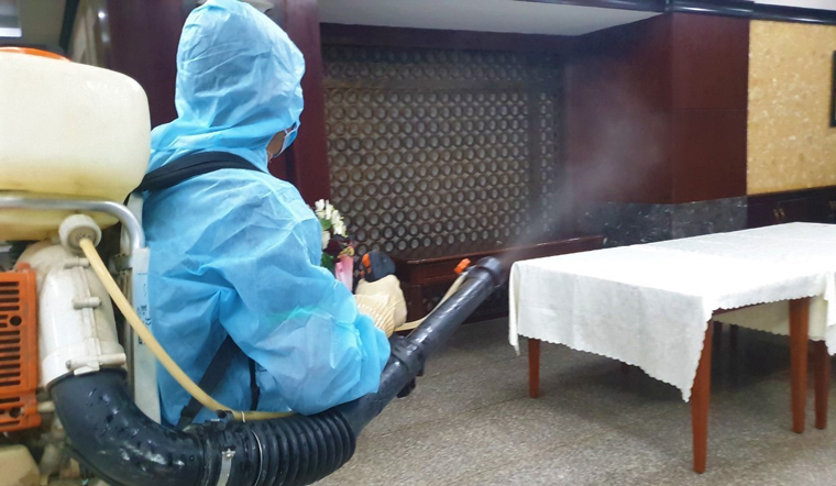 Cách ly y tế và theo dõi sức khỏe 8 người dự khai trương thẩm mỹ viện Minh Châu Asian