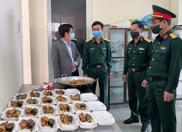 Quân đội đồng hành cùng chính quyền phòng chống Covid-19