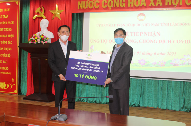 Tập đoàn Novaland ủng hộ 10 tỷ đồng cho Quỹ phòng chống Covid-19 của Lâm Đồng