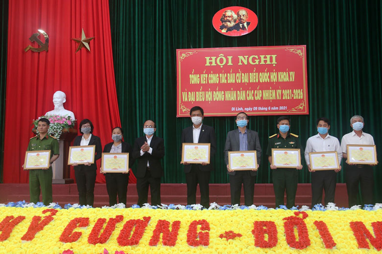 Di Linh: Tổng kết công tác bầu cử
