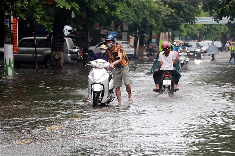 Thời tiết ngày 10/6: Bắc Bộ, Thanh Hóa và Nghệ An tiếp tục có mưa to đến rất to