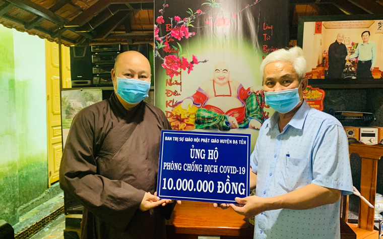 Đạ Tẻh: Tiếp nhận gần 200 triệu đồng ủng hộ Quỹ phòng chống dịch Covid-19