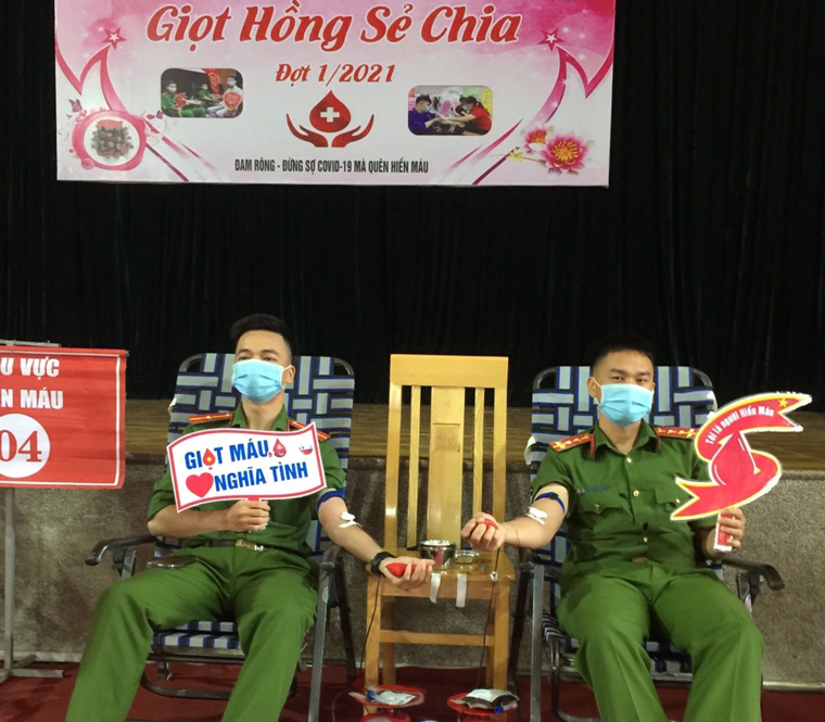 Bà con huyện Đam Rông hiến 263 đơn vị máu