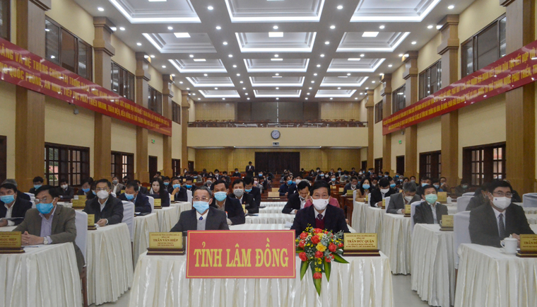 Nghiên cứu, học tập chuyên đề toàn khóa về Học tập và làm theo tư tưởng, đạo đức, phong cách Hồ Chí Minh