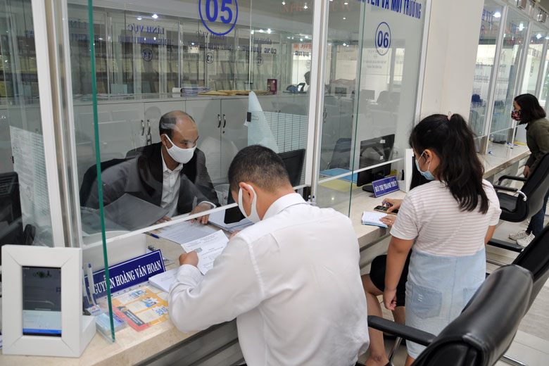Nâng chất lượng đội ngũ cán bộ, công chức, viên chức của tỉnh (bài 2)