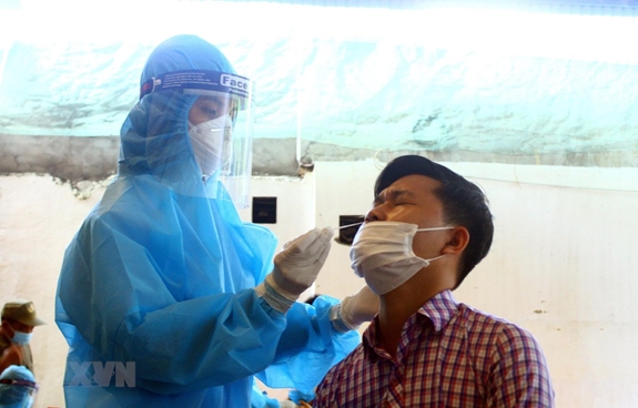 Sáng 17/6, Việt Nam có thêm 159 ca mắc mới COVID-19