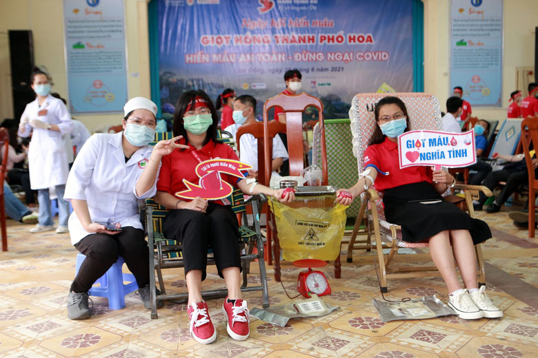 Người HMTN gởi thông điệp Giọt máu nghĩa tình đến với mọi người