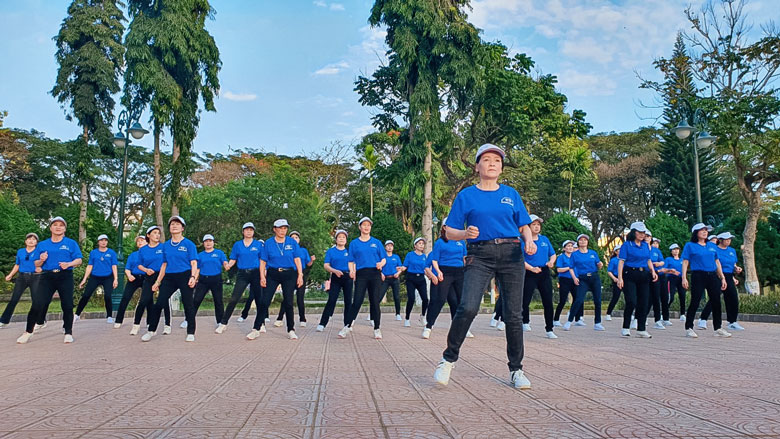 20 năm thực hiện phong trào ''Toàn dân đoàn kết xây dựng đời sống văn hóa''
