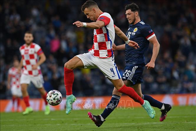 Croatia chiến thắng thuyết phục để giành ngôi nhì bảng D