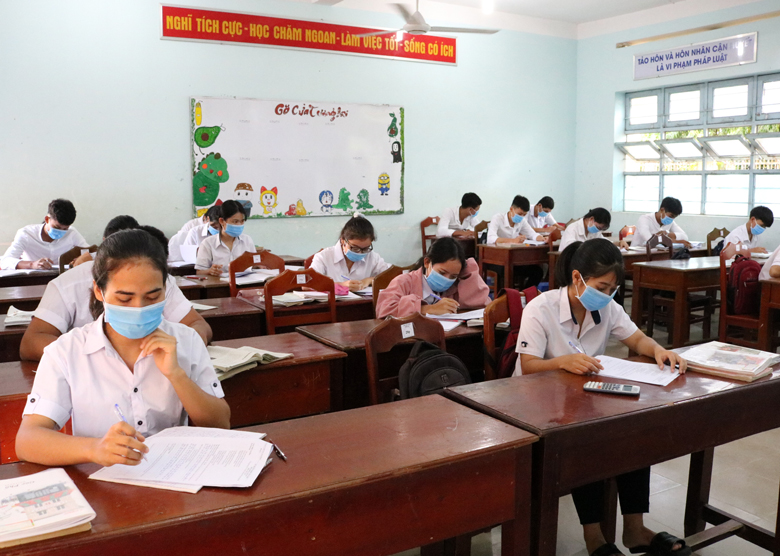 Đạ Tẻh: Đảm bảo kỳ thi tốt nghiệp THPT đạt mục tiêu kép