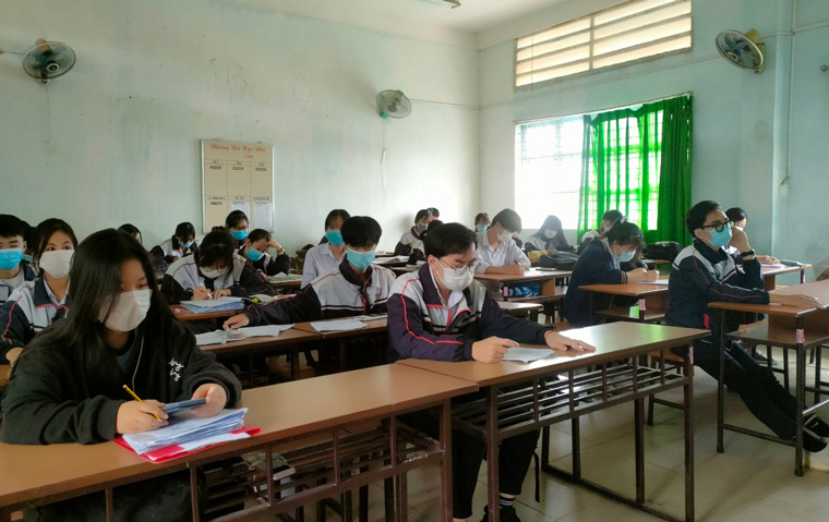 Đức Trọng: 256 người làm công tác thi tốt nghiệp THPT âm tính với SARS-CoV-2