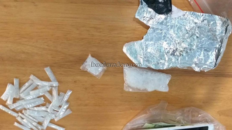 Tang vật ma túy bị công an bắt quả tang