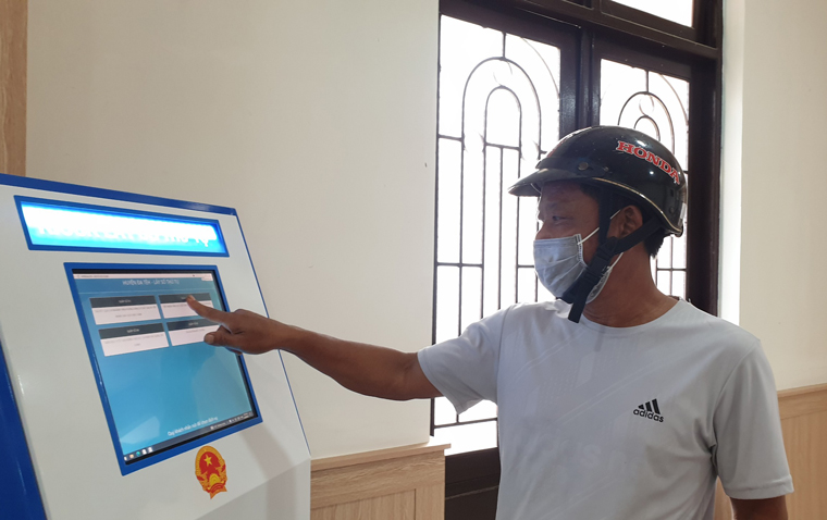 UBND huyện Đạ Tẻh tạm dừng tiếp nhận và trả kết quả