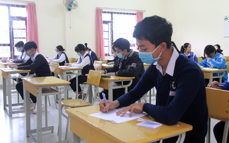 Phê duyệt điểm tuyển sinh lớp 10 chuyên năm học 2021-2022