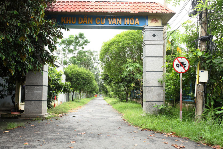 Toàn bộ thôn Phú Hòa, thực hiện theo nguyên tắc “gia đình cách ly với gia đình”, “thôn cách ly với thôn”