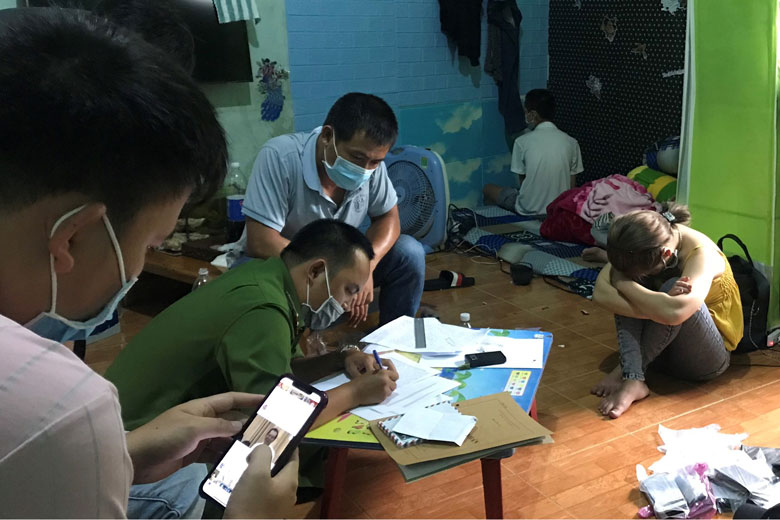 Bảo Lộc: 1 ngày, triệt phá 2 vụ tàng trữ trái phép chất ma túy