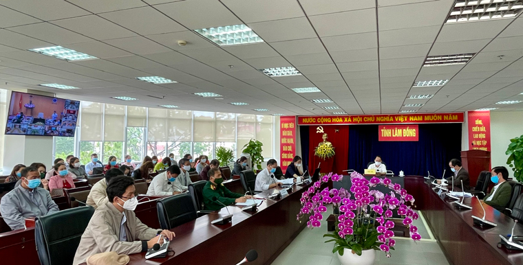 Bộ Y tế trực tuyến hướng dẫn tiêm chủng các loại vắc xin phòng Covid-19