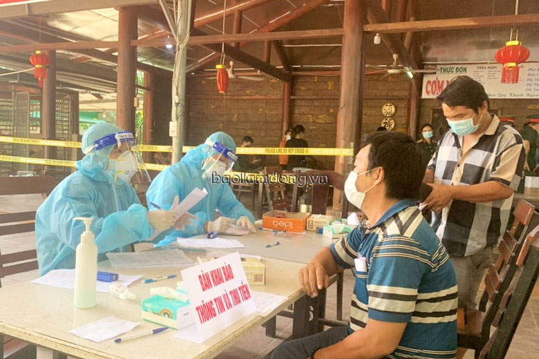 Chốt đèo Chuối triển khai thêm nhiều biện pháp đảm bảo an toàn phòng chống dịch