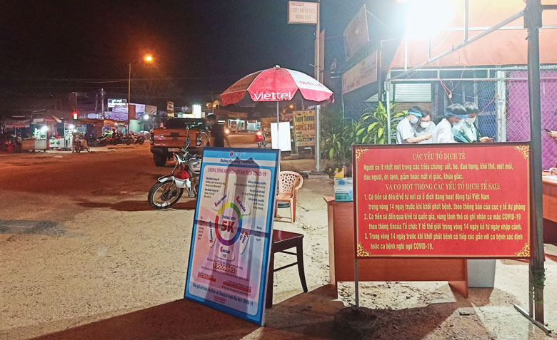 Đam Rông: Bơi qua sông tránh chốt kiểm dịch, 3 thanh niên bị phạt 15 triệu đồng