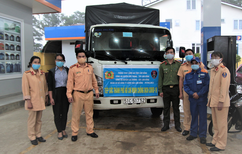 Tiếp tục những chuyến xe yêu thương