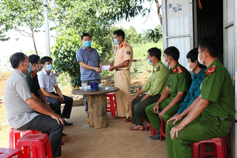Khoanh vùng, dập dịch ''thần tốc'' - Kinh nghiệm từ Đạ Tẻh