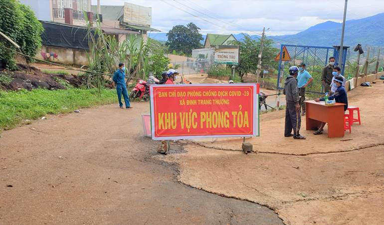 Di Linh: Tạm thời phong tỏa một thôn để phòng chống dịch Covid – 19
