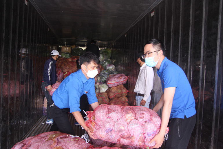 Nối tiếp những chuyến xe yêu thương