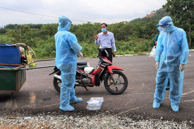 Đạ Huoai: Phong tỏa tạm thời xóm có ca nhiễm Covid-19