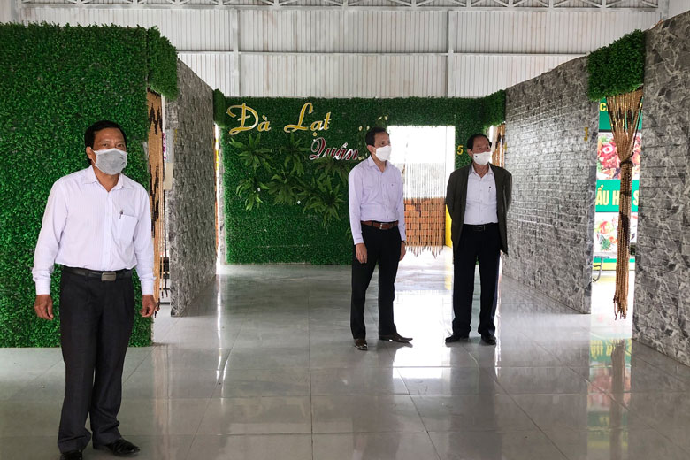 Bãi xe vận tải tập trung