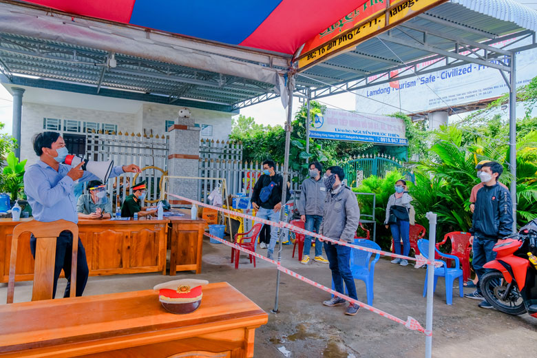 Người dân Lâm Đồng trở về từ vùng dịch được hướng dẫn cụ thể quy định cách ly tại địa phương