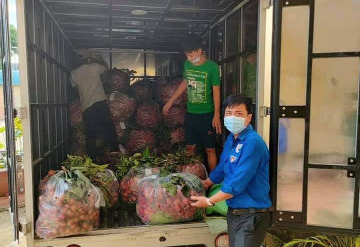 Cát Tiên: Tặng nông sản, đặc sản cho người dân tỉnh Khánh Hòa