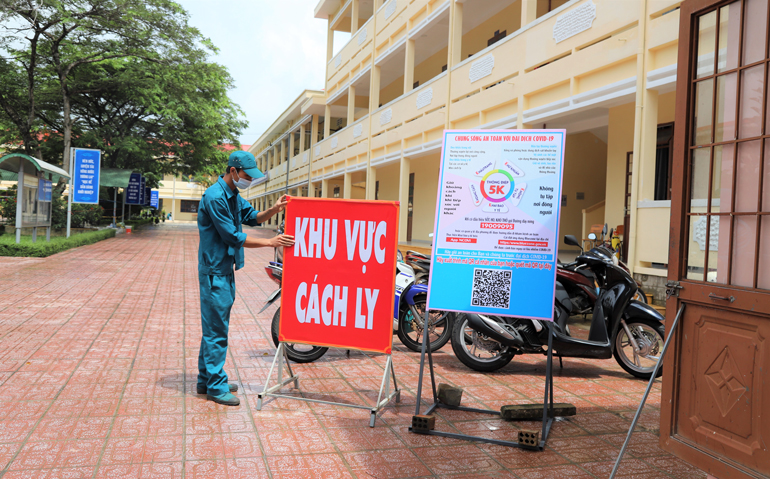 Khu cách ly tập trung tại Trường THPT Chuyên Bảo Lộc đã kích hoạt sẵn sàng hoạt động đón nhận công dân trở về từ vùng dịch