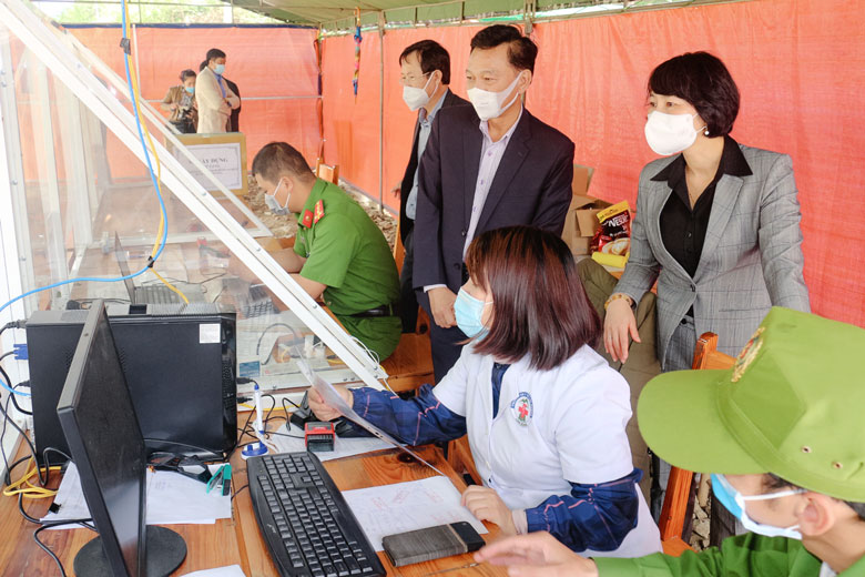 Phát huy vai trò công tác dân vận trong phòng, chống dịch