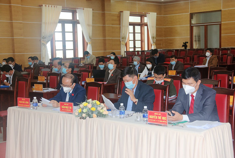 Các đại biểu tham dự kỳ họp