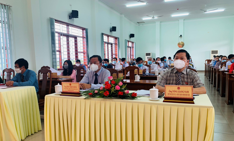 Các đại biểu tham dự kỳ họp