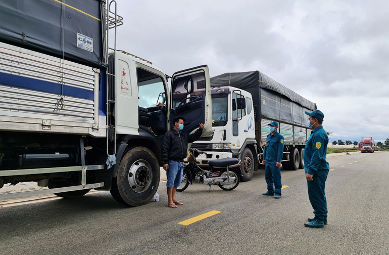 Đơn Dương: Tăng cường phòng chống dịch đối với hoạt động vận tải đường dài