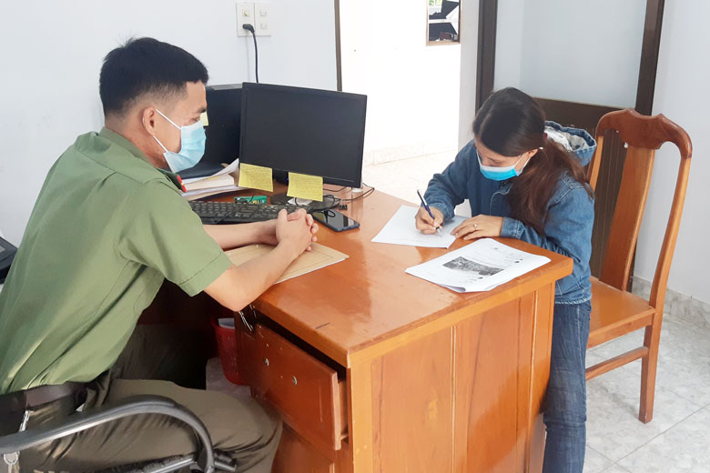Đạ Tẻh: Xử phạt 10 triệu đồng người phụ nữ đưa tin sai sự thật