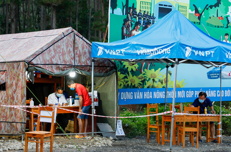 Trang bị "nhà container" cho các chốt kiểm soát, phòng chống dịch bệnh Covid-19