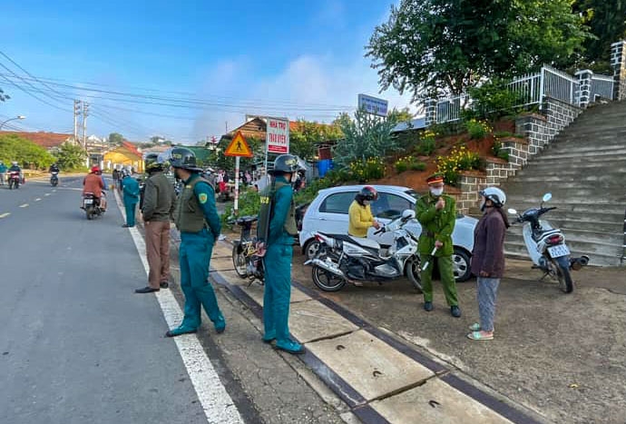Đà Lạt: Xã Trạm Hành và Xuân Trường tạm thời đóng cửa các chợ, cơ sở kinh doanh tạp hoá, ăn uống