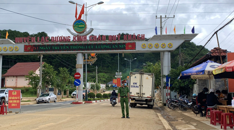 Lạc Dương: Tiếp tục thực hiện quyết liệt, hiệu quả các biện pháp phòng chống dịch bệnh Covid-19