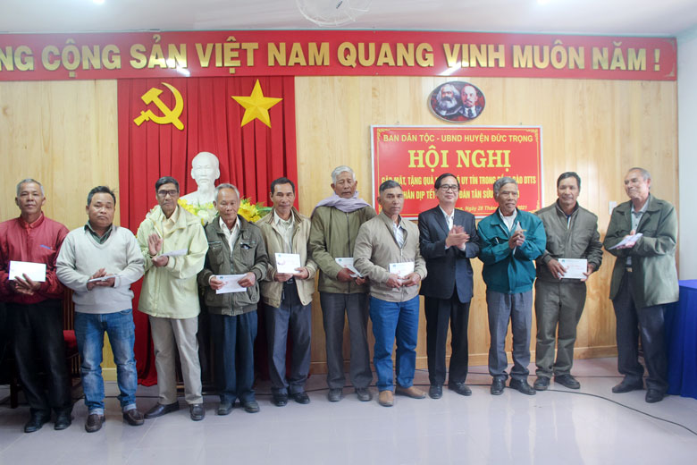 Nâng cao đời sống vùng đồng bào dân tộc thiểu số