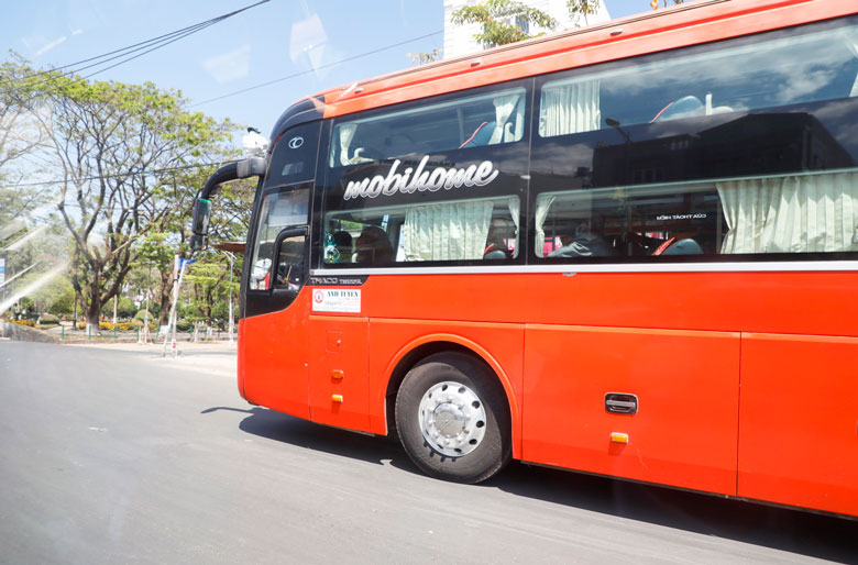 Giảm phí sử dụng đường bộ cho doanh nghiệp, hợp tác xã vận tải ảnh hưởng bởi dịch Covid-19