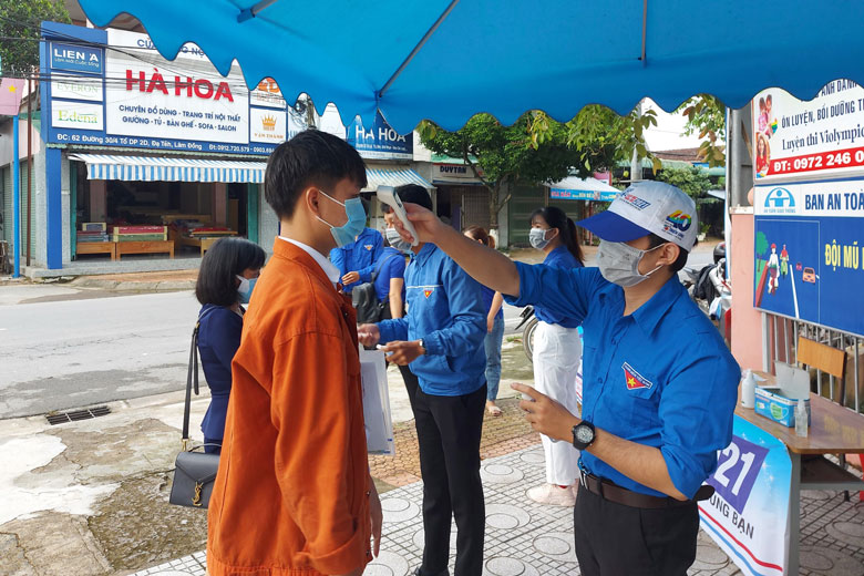 Đạ Tẻh: Nhiều hoạt động trong Chiến dịch ''Hoa Phượng đỏ''