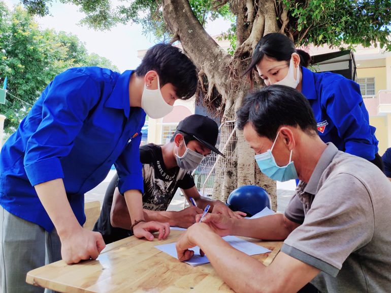 Tuổi trẻ Lâm Hà chung tay phòng chống dịch Covid-19