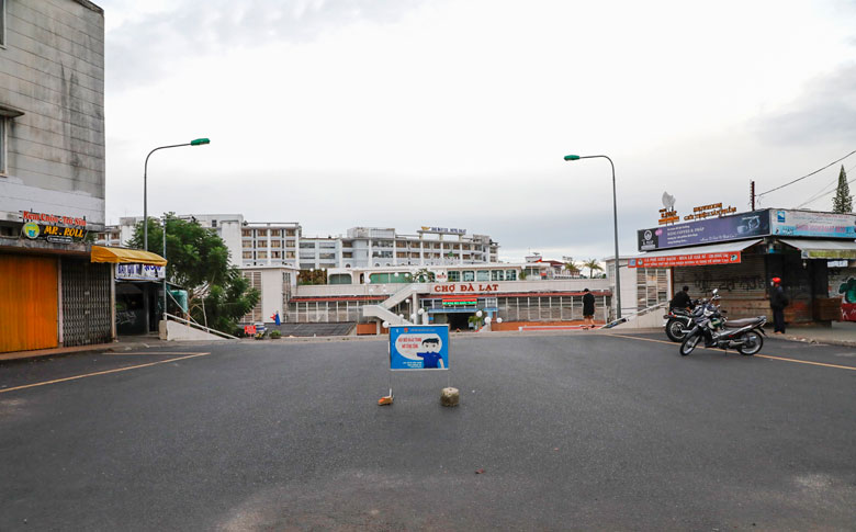 Khu vực dẫn vào chợ lầu Đà Lạt